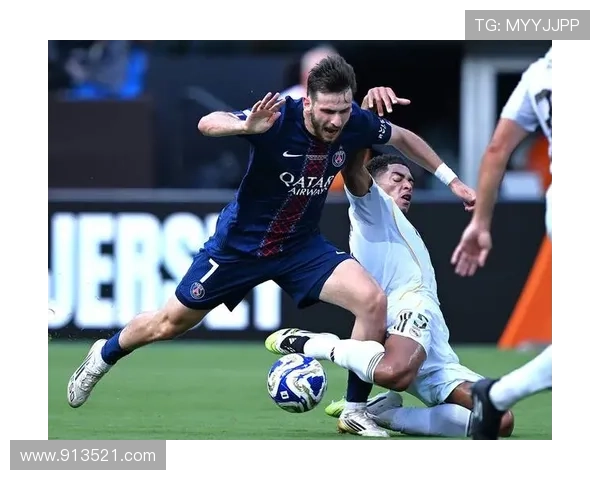 阿莱克斯梅开二度轰出穿云世界波勒沃库森主场2比5不敌巴黎